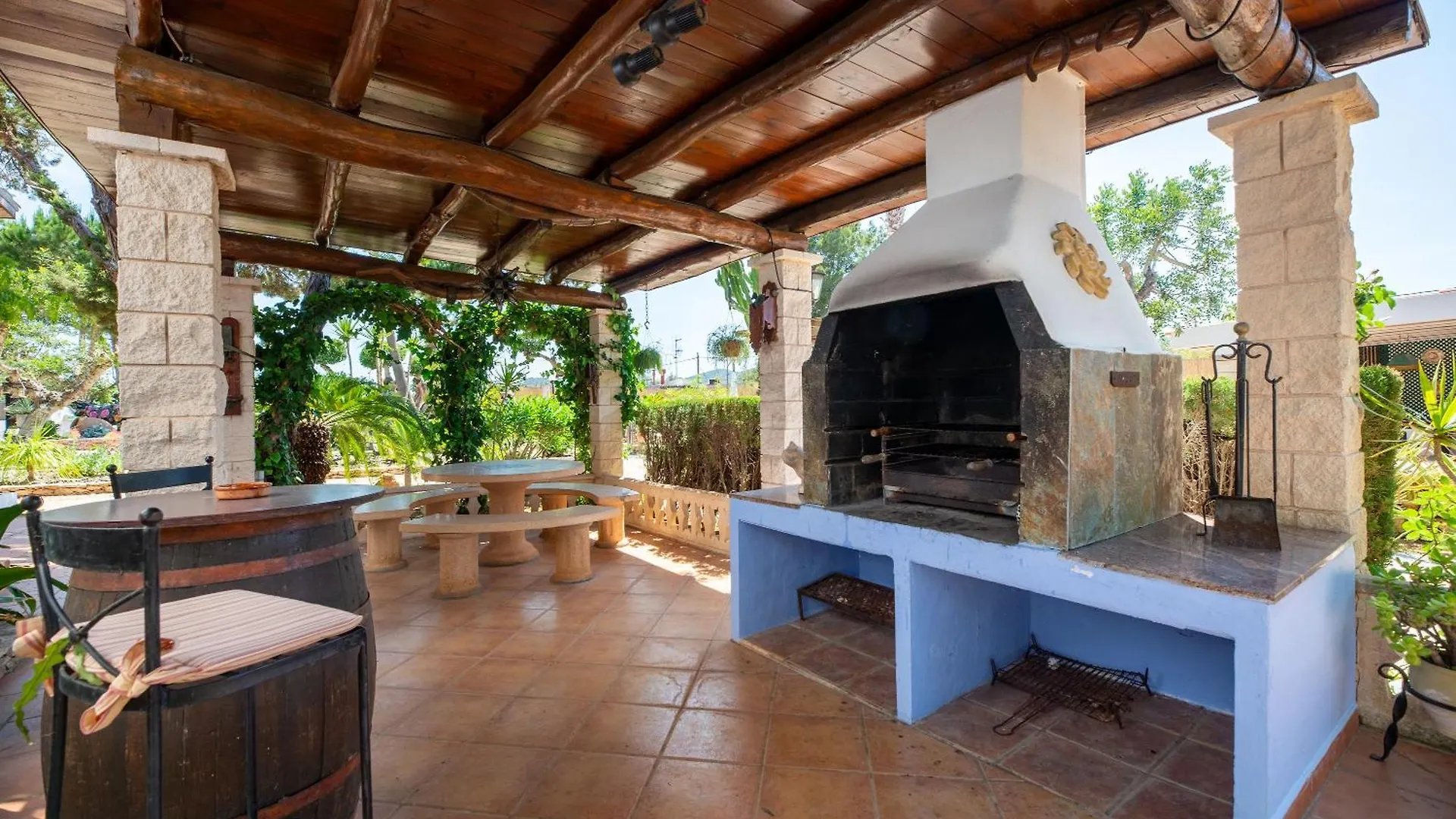 Villa Can Cardona Montecristo