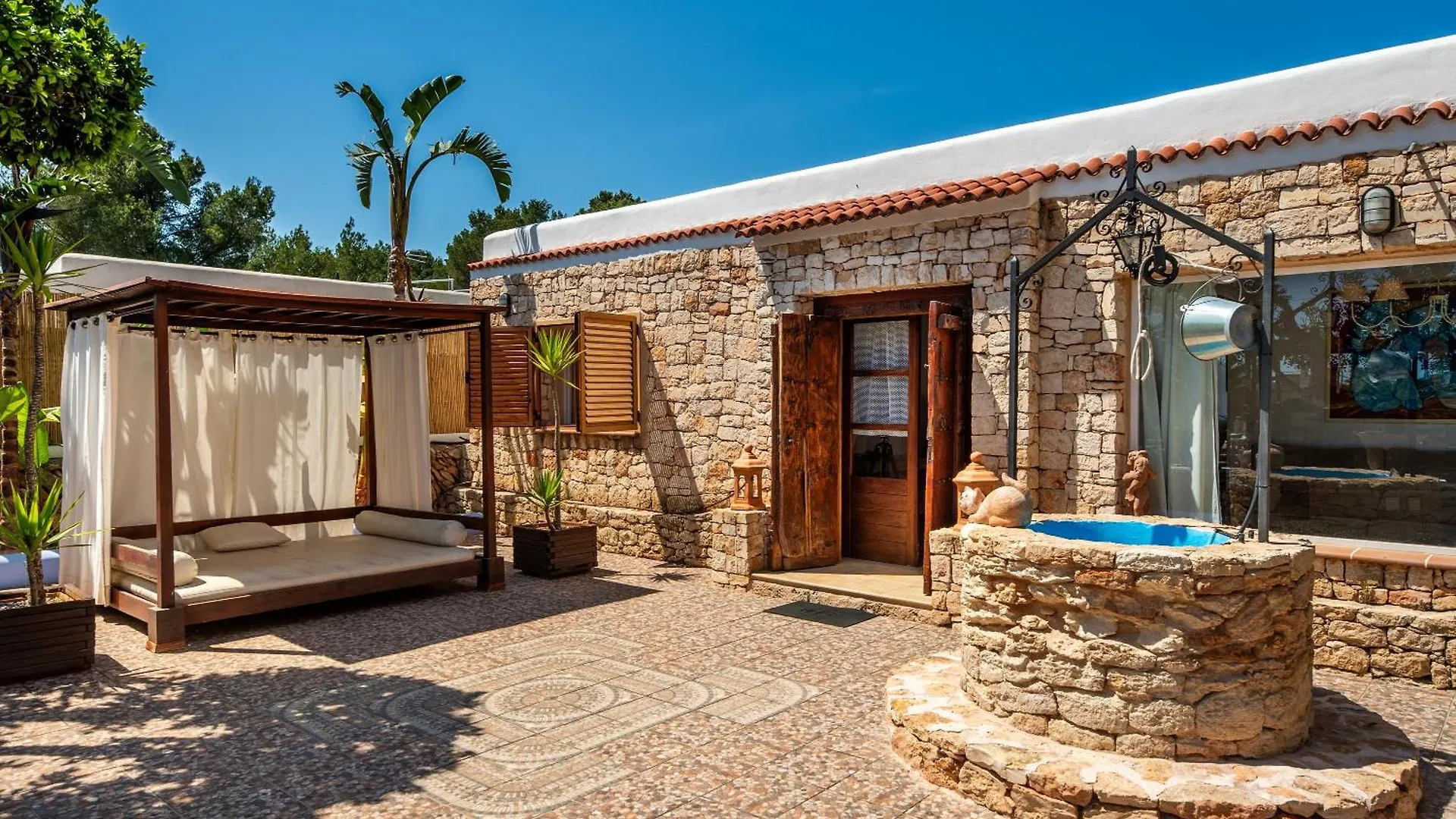 Villa Can Cardona Montecristo